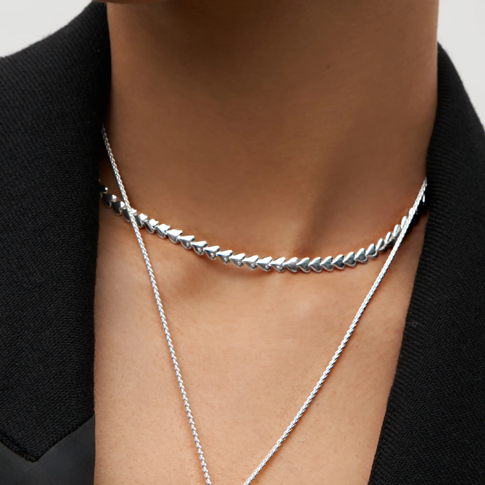 Heart String Chain Necklace - Image 5